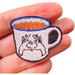 Tasse à café - coeur avec les mains