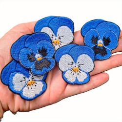 Pensée bleue