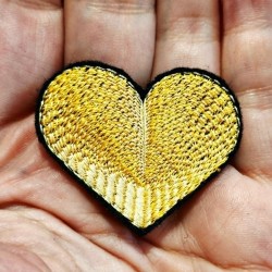 Coeur pop ocre